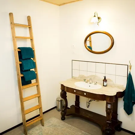 Belle Histoire * Voisey